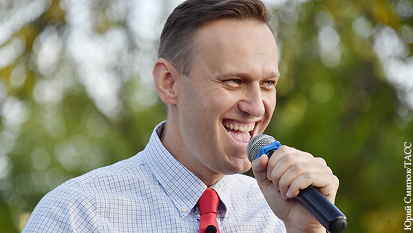 Песков заметил у Навального признаки мании величия и мании преследования