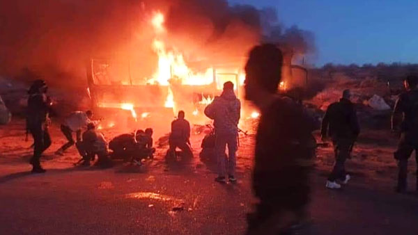 Автобус с сирийскими военными попал в засаду возле Пальмиры, погибли 25 человек