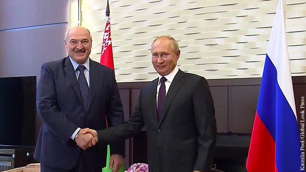 Лукашенко заявил, что он «намертво загнан» в одну команду с Путиным