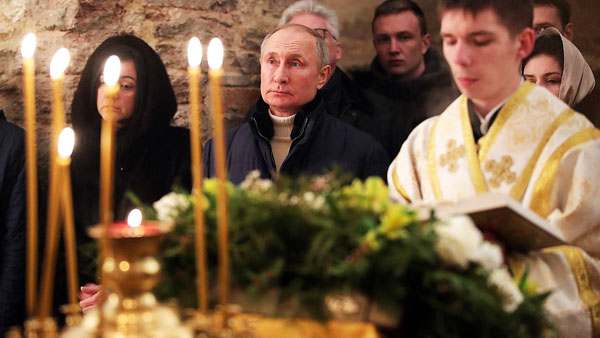 Путин поздравил россиян с Рождеством