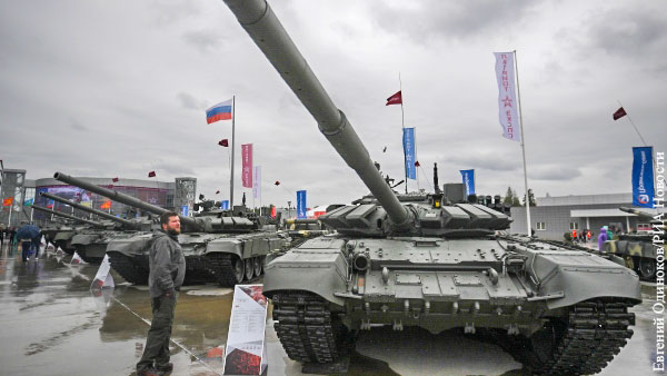 Почему у России на вооружении много разных моделей танков?