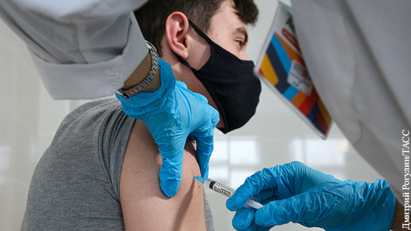 Голикова назвала дату начала массовой вакцинации россиян от коронавируса