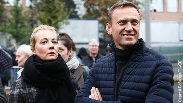 Политолог: Западные спецслужбы заменят Навального женой Юлией