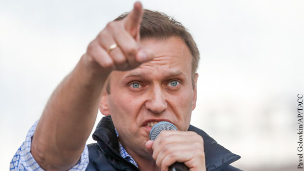 Запад готовит Навального к развалу России