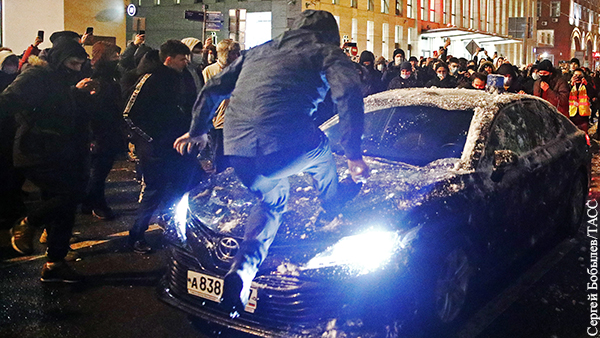 После нападения на машину ФСБ в Москве возбуждено уголовное дело