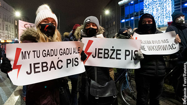 Эксперты назвали закон об абортах в Польше Средневековьем