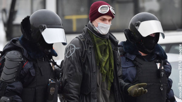 После незаконной акции 23 января московские суды арестовали 285 человек