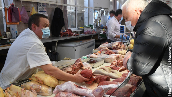 Мясопереработчики призвали повысить цены на мясо и колбасу