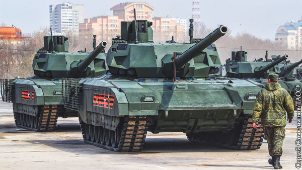 Определены сроки серийных поставок танков «Армата»