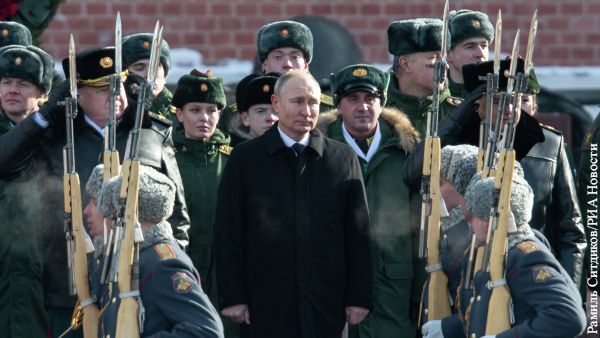 Песков объяснил, почему Путин не надел шапку в 20-градусный мороз