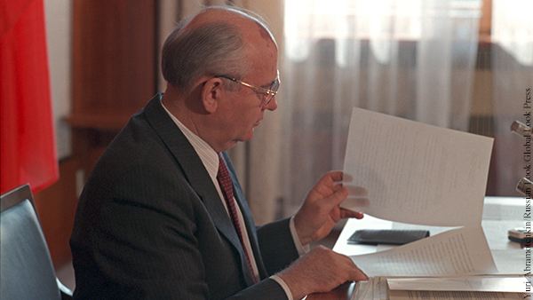 Экс-советник Ельцина оправдал Горбачева за развал СССР