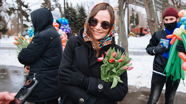 В Москве прошел праздничный марш «Дорогая, ты права!»