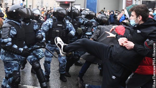 Вынесен первый приговор по делу о нападении на полицейских на акции 23 января в Москве