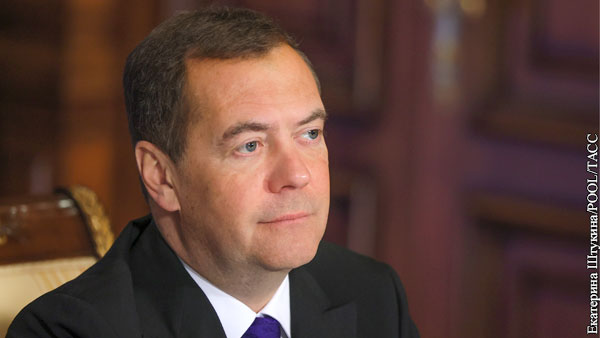 Путин назначил Медведева своим замом по науке