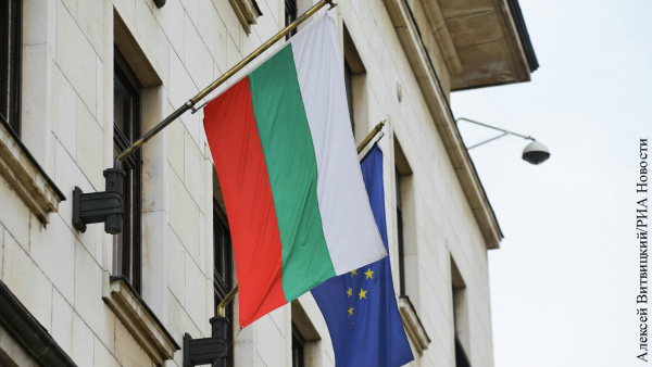 Власти Болгарии заявили о высылке двух российских дипломатов