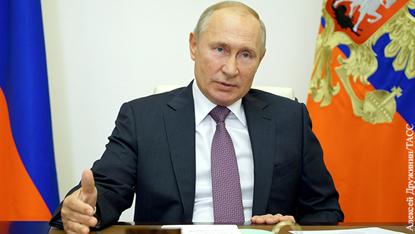 Путин рекомендовал защитить минимальный доход граждан от взыскания по долгам