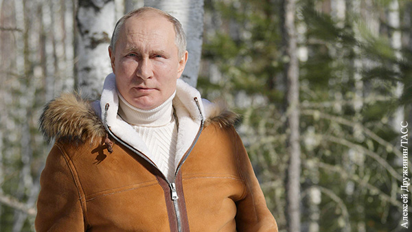 Кремль прокомментировал возросший спрос на охотничьи костюмы «как у Путина»