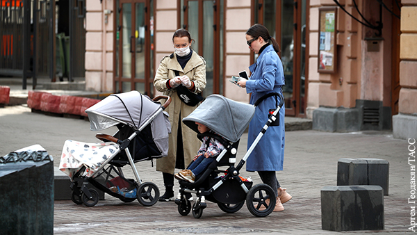 Число россиянок репродуктивного возраста значительно снизилось