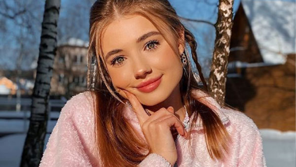 Украинцы пожелали переехавшей в Россию актрисе Василенко никогда не возвращаться