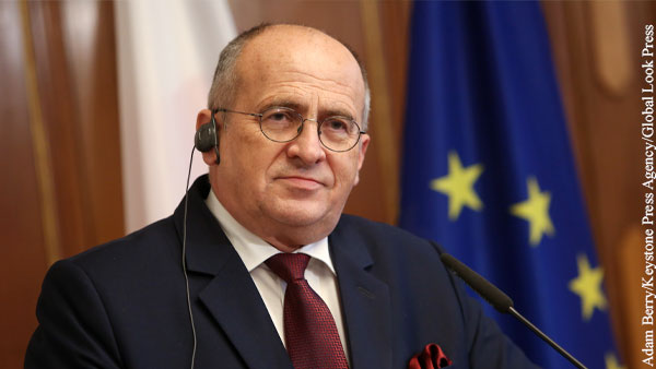 Эксперт объяснил срочность визита главы МИД Польши в Киев 