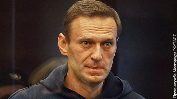 С Навальным носятся как с писаной торбой