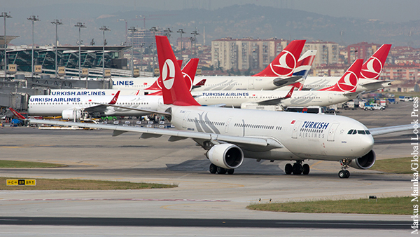 Турция не увидела политических причин в решении России ограничить авиаперелеты