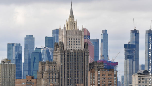 Москва проинформировала посла США об ответных мерах на санкции