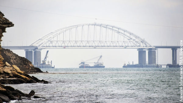 Адмирал объяснил закрытие Россией части акватории Черного моря до начала сезона штормов