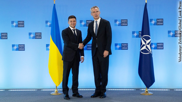 Зеленский заявил о поддержке Украины странами НАТО и готовности к войне