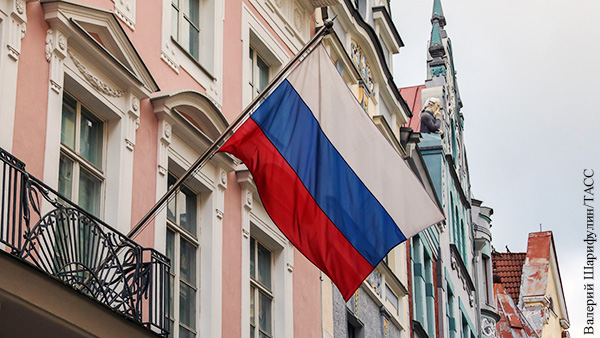 Страны Прибалтики объявили о высылке российских дипломатов