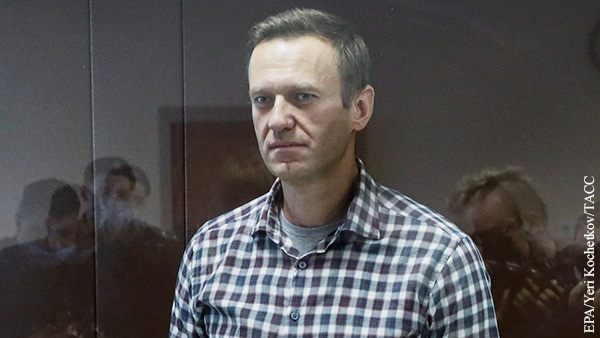 Навальный объявил о прекращении голодовки