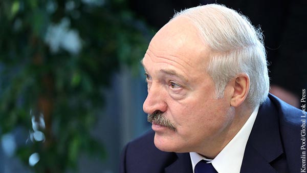 Лукашенко обещал в случае экстренной ситуации передать власть совбезу Белоруссии