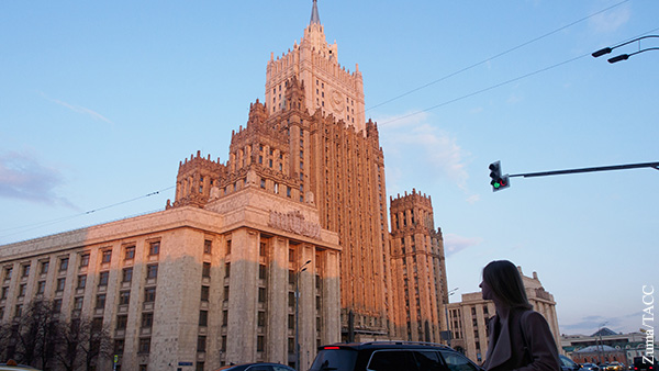 Москва изменила порядок поездок дипломатов США по России