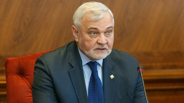 Власти Коми объяснили конфликт главы региона и депутата от КПРФ