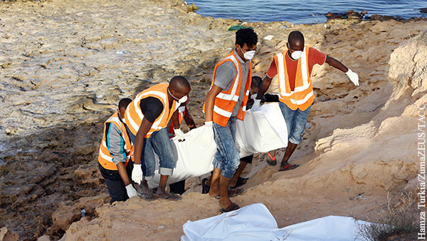 У берегов Ливии перевернулась лодка с более чем 700 мигрантами