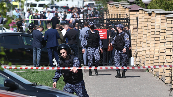 Очевидцы рассказали о нападении на казанскую гимназию