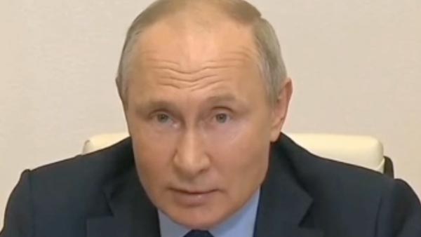 В Кремле объяснили слова Путина о «выбивании зубов»