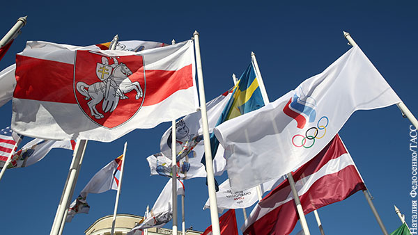 Мэр Риги поручил снять флаги Международной федерации хоккея