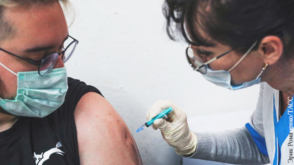 Эксперт объяснил мотивацию властей Якутии ввести обязательную вакцинацию от COVID