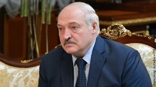 Лукашенко: Минск и Москва проработают вопрос об открытии авиарейсов в Крым
