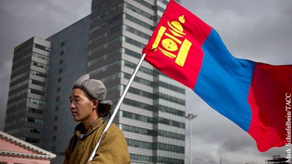 В мире: ЦРУ переигрывает российскую разведку в Монголии