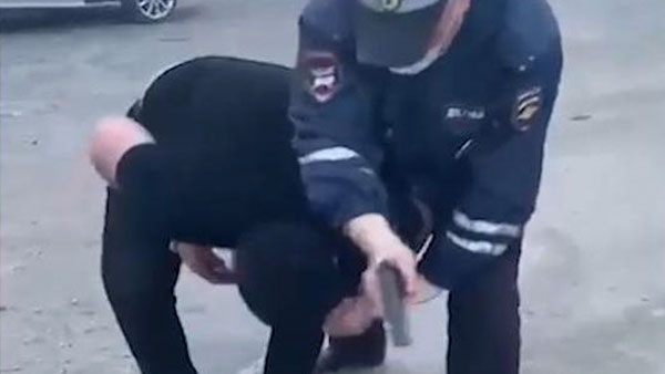 Арестованных за нападение на полицейского в Новосибирской области разыскивали за грабеж