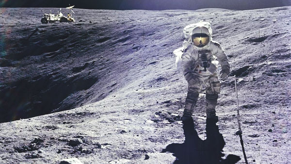 Частный российский микроспутник проверит версию о высадке США на Луне