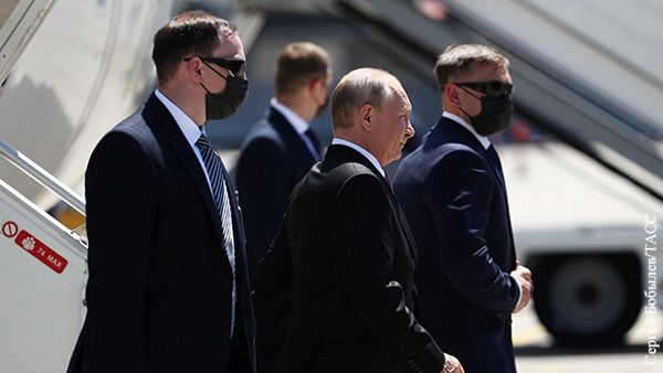 Путин приехал на переговоры с Байденом на «Аурусе»