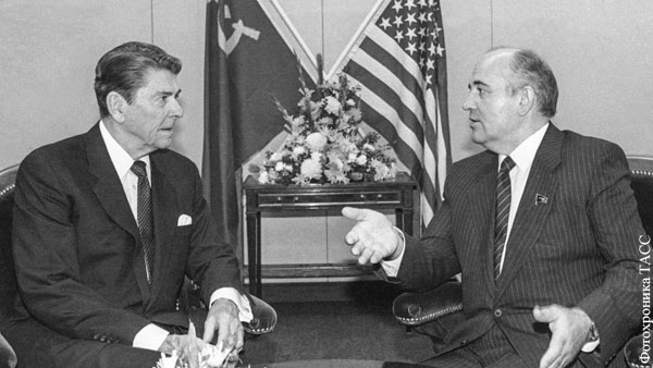 Советский дипломат рассказал об обстановке на встрече Горбачева и Рейгана 