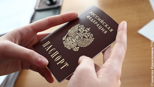 Киев назвал выдачу российских паспортов в Донбассе основанием для пересмотра «Минска»