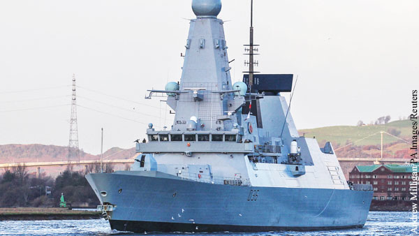 Глава генштаба Британии признал риск войны из-за инцидента с эсминцем