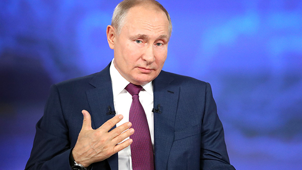 Путин прокомментировал поступление угроз в адрес обратившихся на прямую линию