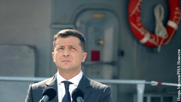 Зеленский заявил о строительстве Турцией военного корабля для Украины
