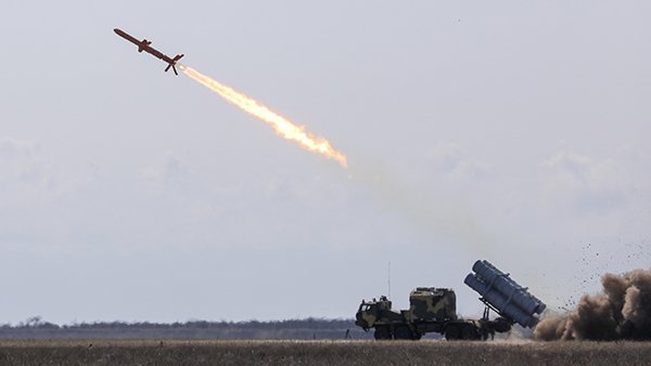 Украина приняла на вооружение ракету для «противодействия российской агрессии»